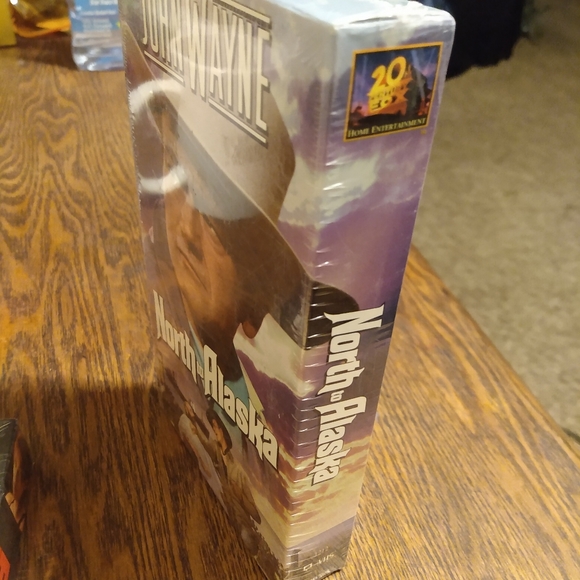 Sealed VHS movie,"North to Alaska", with John Wayne. - Picture 1 of 3
